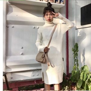 NWT White Turtle Neck Cream Sweater Dress Small
